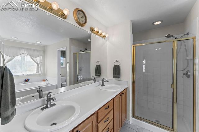 685 Green Gables Way, Bennett, CO 80102