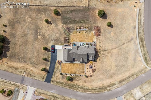 685 Green Gables Way, Bennett, CO 80102