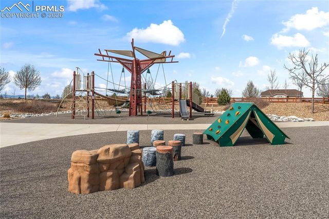 685 Green Gables Way, Bennett, CO 80102