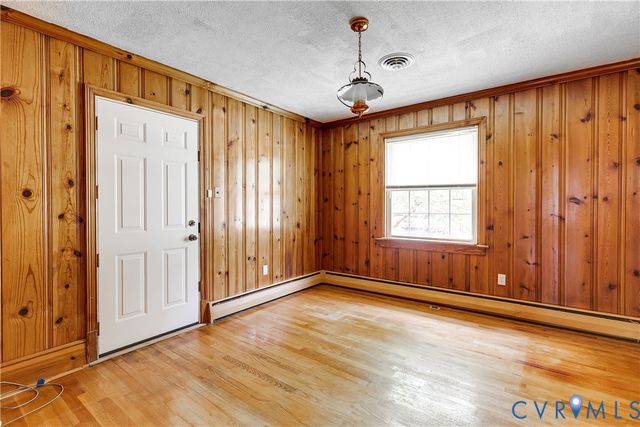 5812 Old Richmond Ave, Richmond, VA 23226