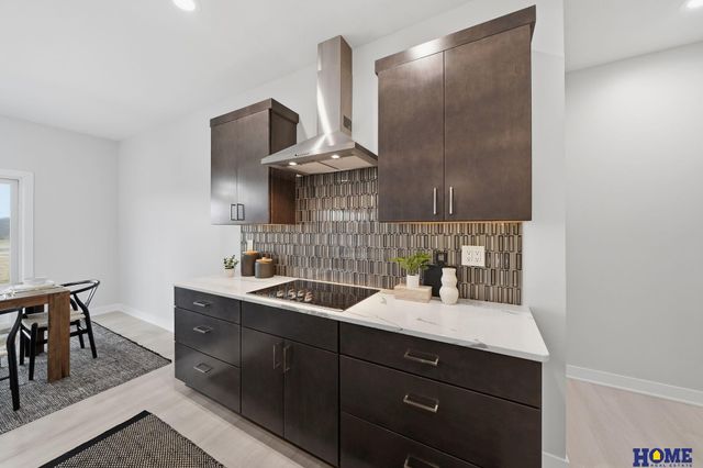 9833 S 42nd Street, Lincoln, NE 68516