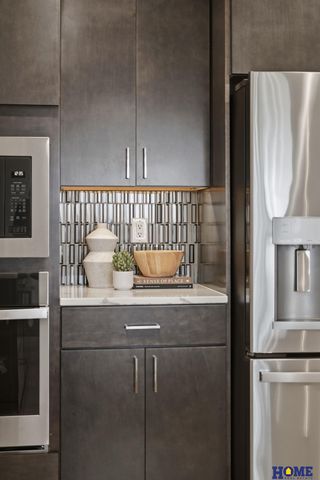 9833 S 42nd Street, Lincoln, NE 68516