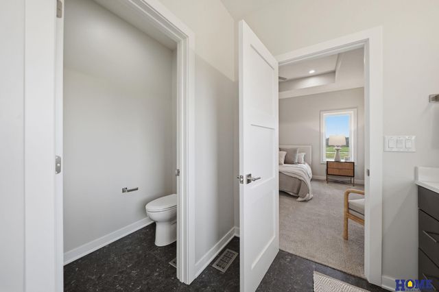 9833 S 42nd Street, Lincoln, NE 68516