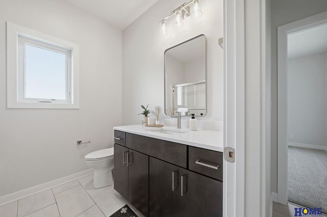 9833 S 42nd Street, Lincoln, NE 68516