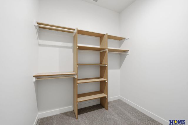 9833 S 42nd Street, Lincoln, NE 68516