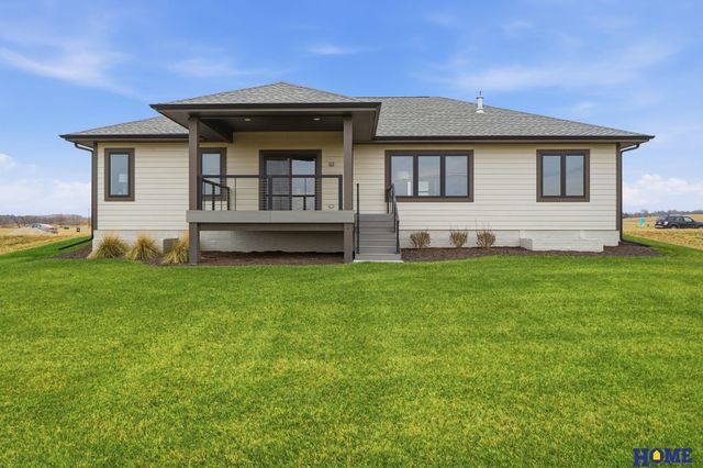 9833 S 42nd Street, Lincoln, NE 68516