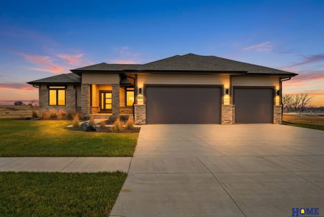 9833 S 42nd Street, Lincoln, NE 68516
