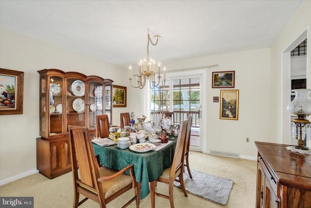 12 OAKLEAF CIR, Shrewsbury, PA 17361