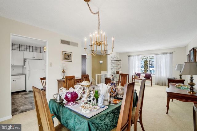 12 OAKLEAF CIR, Shrewsbury, PA 17361