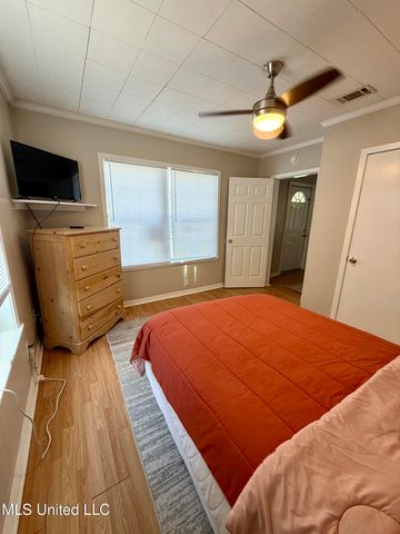 5018 Arthur Street, Moss Point, MS 39563