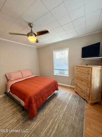 5018 Arthur Street, Moss Point, MS 39563