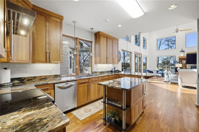 637 Wildflower Trail, Lexington, NC 27295