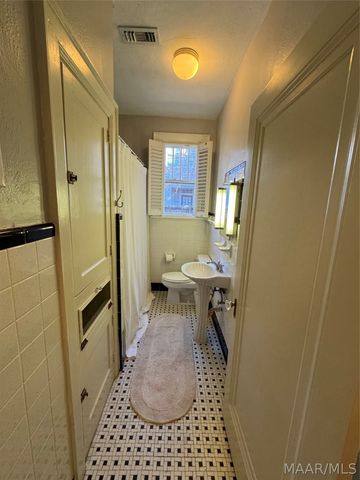 350 Winthrop Court, Montgomery, AL 36104