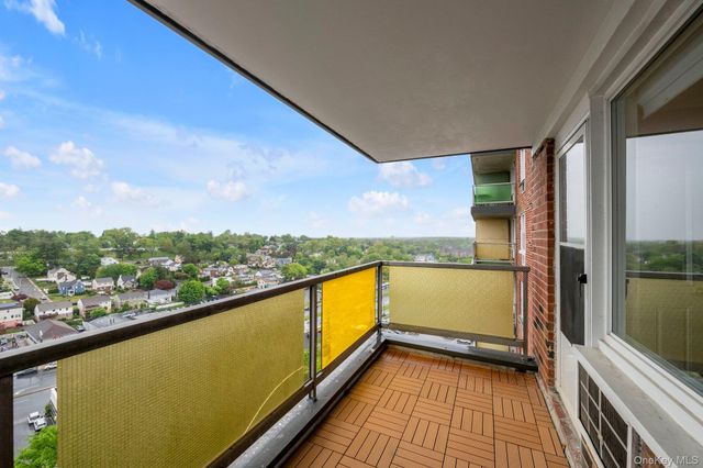 1841 Central Park Avenue 8G, Yonkers, NY 10103
