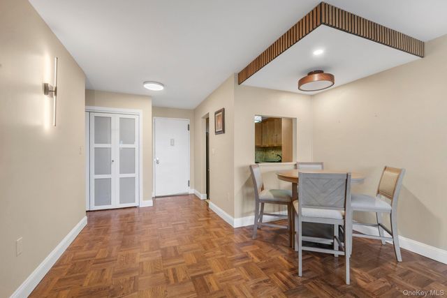 1841 Central Park Avenue 8G, Yonkers, NY 10103