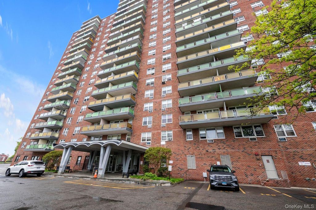 1841 Central Park Avenue 8G, Yonkers, NY 10103