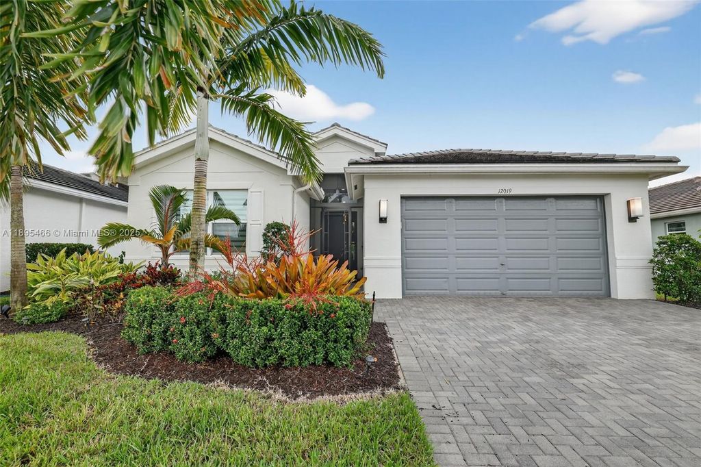 12019 SW Seahorse Springs Ter, Port St. Lucie, FL 34987
