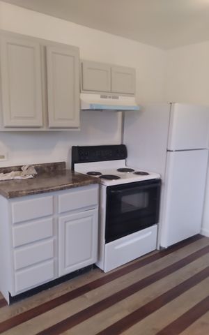 1828-1826 Horeb Avenue, Zion, IL 60099