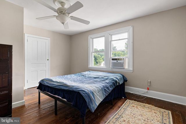 2415 CEDAR AVE, Wilmington, DE 19808