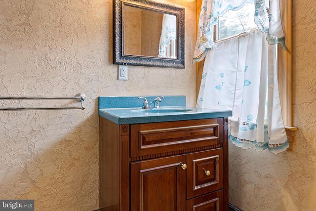 2415 CEDAR AVE, Wilmington, DE 19808
