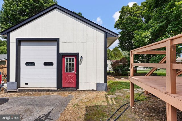 2415 CEDAR AVE, Wilmington, DE 19808