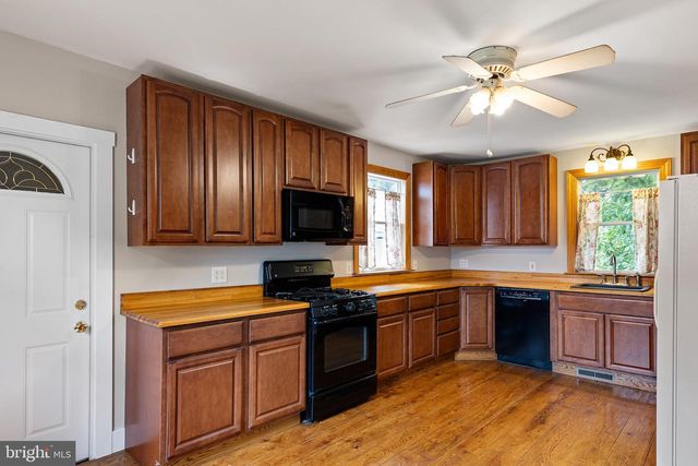 2415 CEDAR AVE, Wilmington, DE 19808