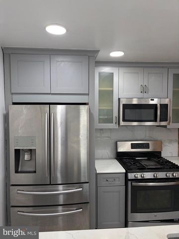 2962 CRAFTON DR, Bensalem, PA 19020