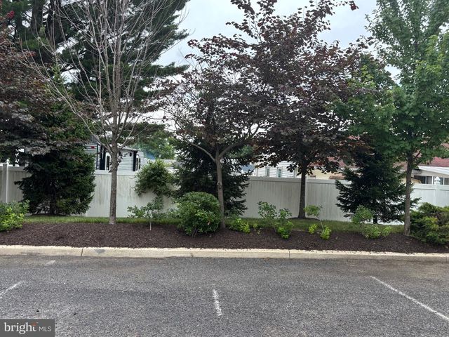 2962 CRAFTON DR, Bensalem, PA 19020