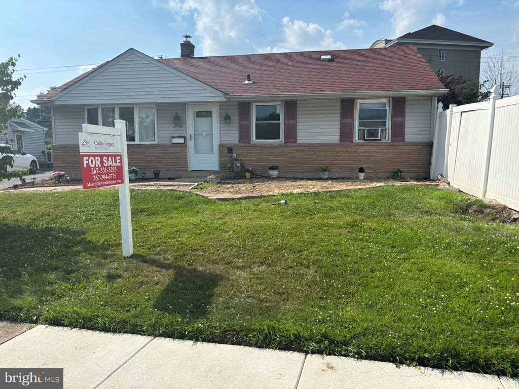 2962 CRAFTON DR, Bensalem, PA 19020