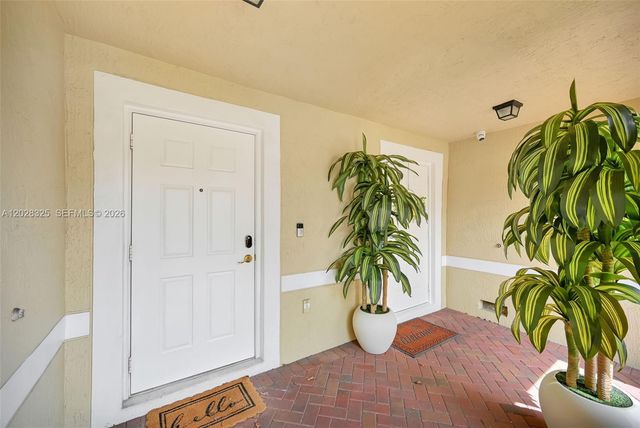 5927 Royal Way, Tamarac, FL 33321