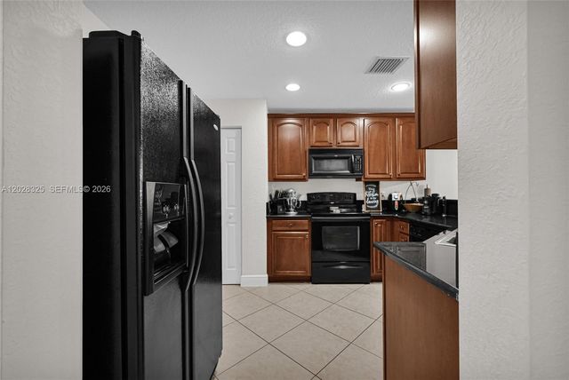 5927 Royal Way, Tamarac, FL 33321