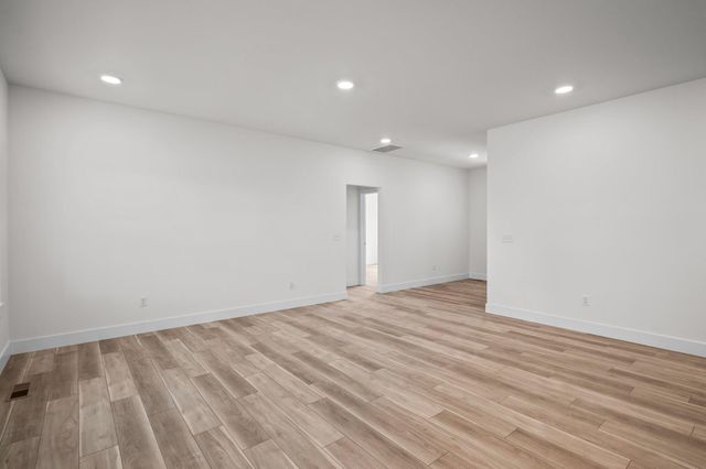 2203 West Mason Place, Ozark, MO 65721