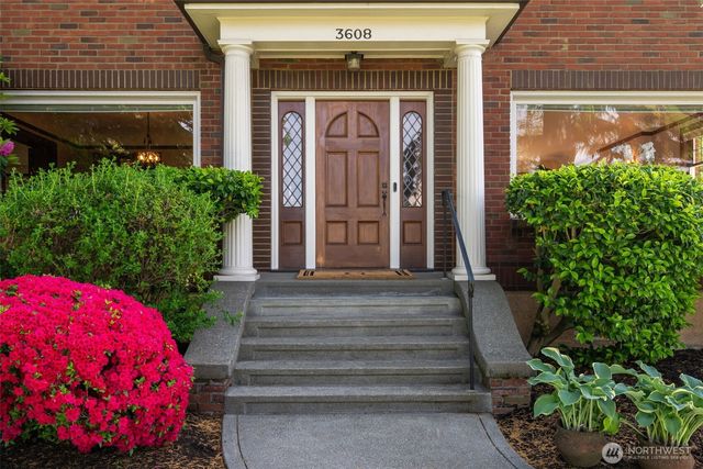 3608 43rd Avenue NE, Seattle, WA 98105