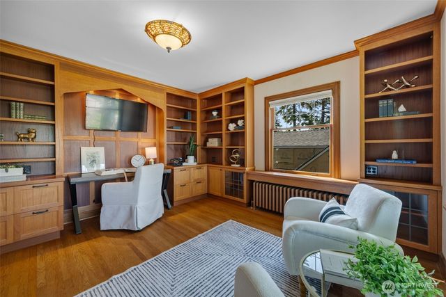 3608 43rd Avenue NE, Seattle, WA 98105