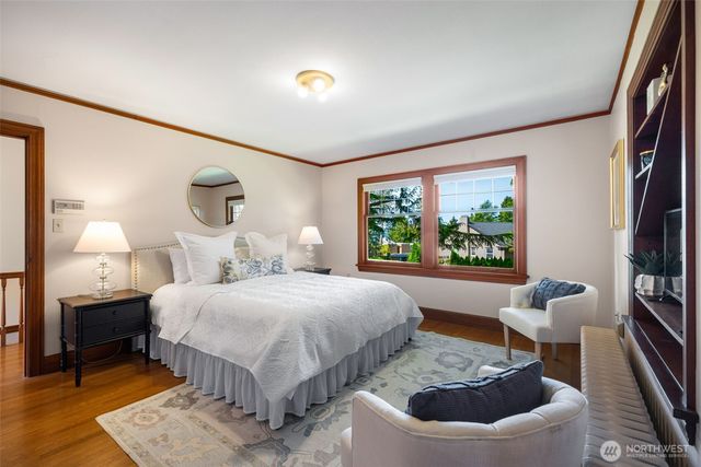 3608 43rd Avenue NE, Seattle, WA 98105