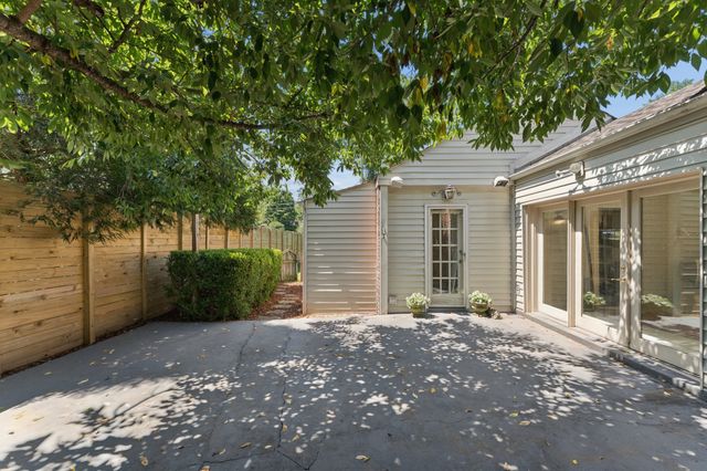 105 Brookfield Ave, Nashville, TN 37205