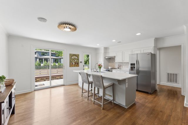 105 Brookfield Ave, Nashville, TN 37205