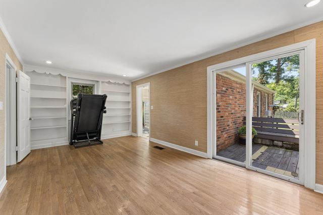 105 Brookfield Ave, Nashville, TN 37205