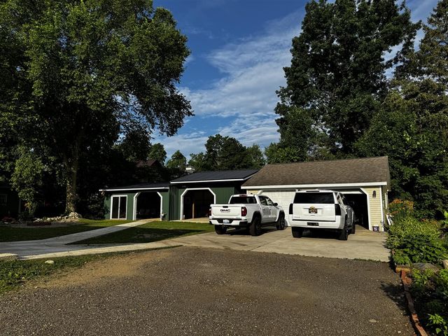 313 N Matteson Street, Bronson, MI 49028