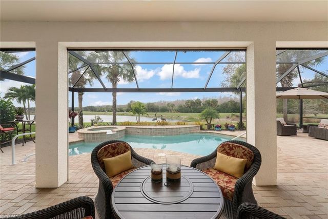 11982 Heather Woods CT, Naples, FL 34120