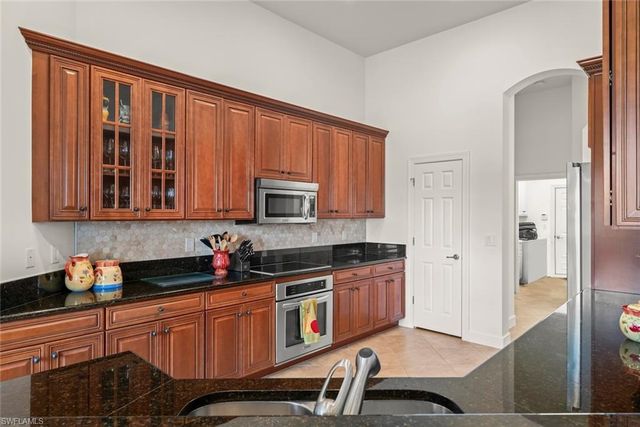 11982 Heather Woods CT, Naples, FL 34120