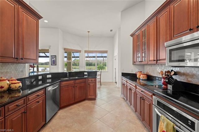 11982 Heather Woods CT, Naples, FL 34120