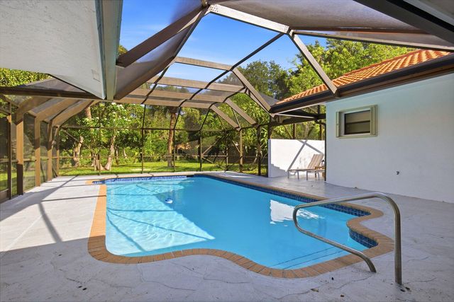 8899 NW 47th Drive, Coral Springs, FL 33067