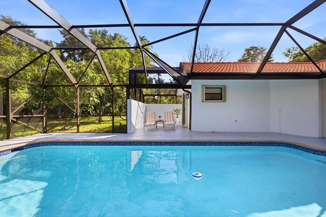 8899 NW 47th Drive, Coral Springs, FL 33067