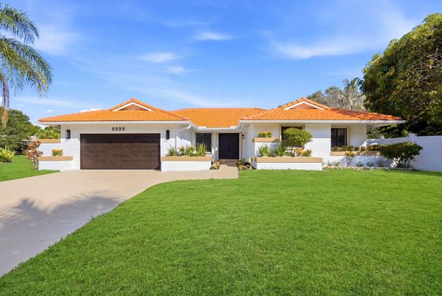 8899 NW 47th Drive, Coral Springs, FL 33067