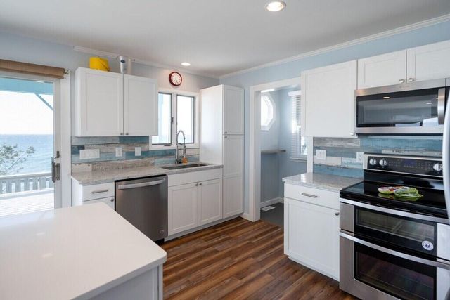 2767 N Lakeshore Drive, Mears, MI 49436