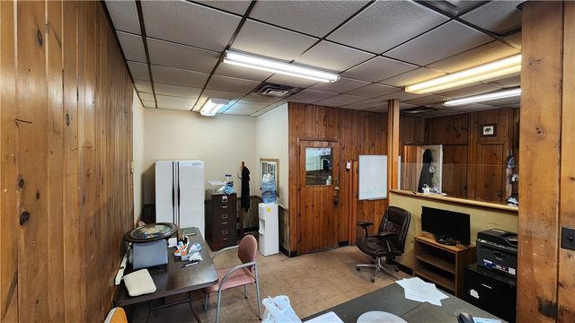 2121 5th Ave, Mckeesport, PA 15132