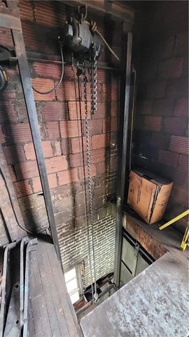 2121 5th Ave, Mckeesport, PA 15132