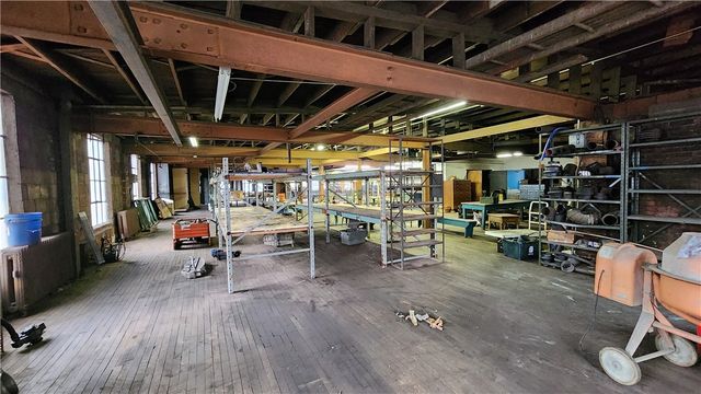 2121 5th Ave, Mckeesport, PA 15132