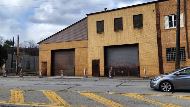 2121 5th Ave, Mckeesport, PA 15132